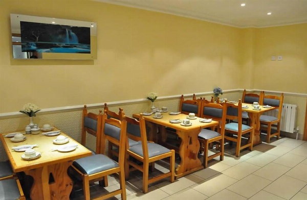 Olympic House Hotel image 11