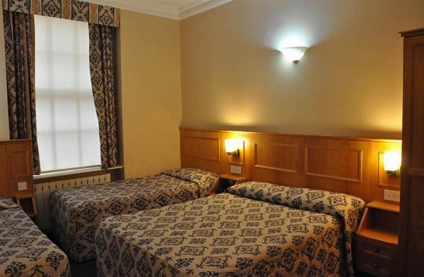 Olympic House Hotel image 12
