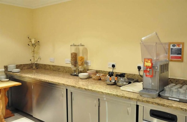 Olympic House Hotel image 16