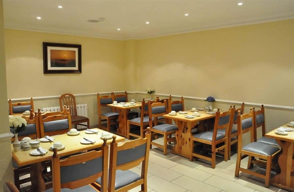 Olympic House Hotel image 3