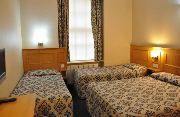 Olympic House Hotel image 7